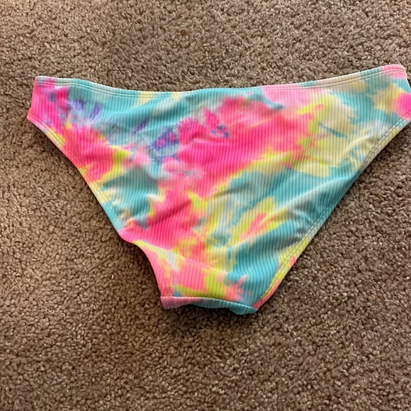 Xhilaration Tie-Dye Bikini Bottom 👙 - Picture 2 of 5